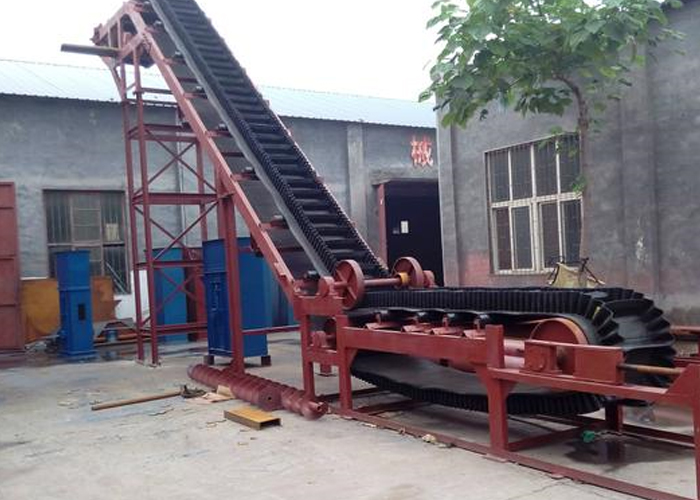 1689387191781624.jpg 提升輸送機(jī).jpg